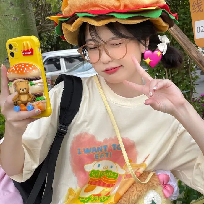 奇幻变身大冒险海报